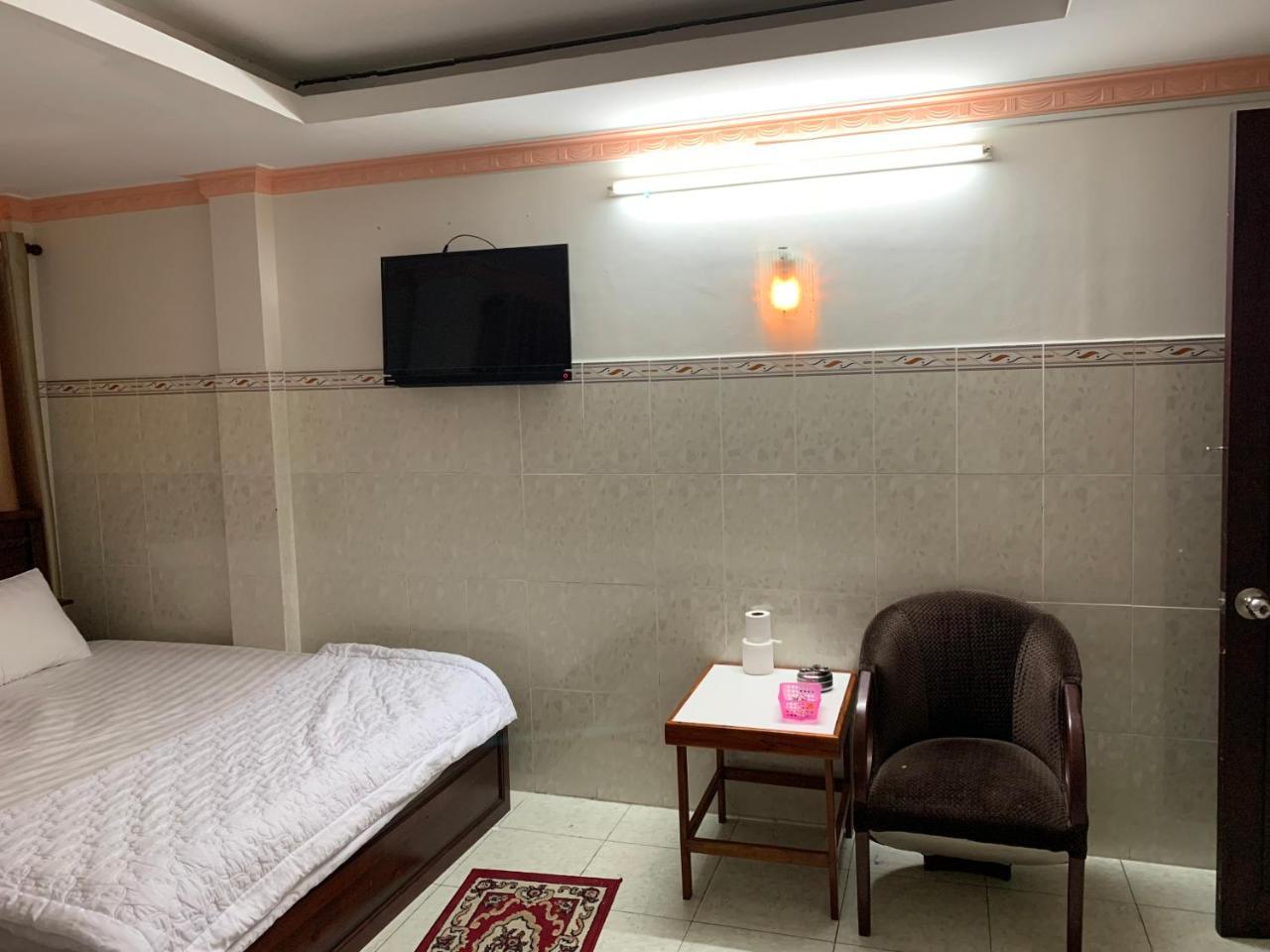Minh Tuan Hotel *
